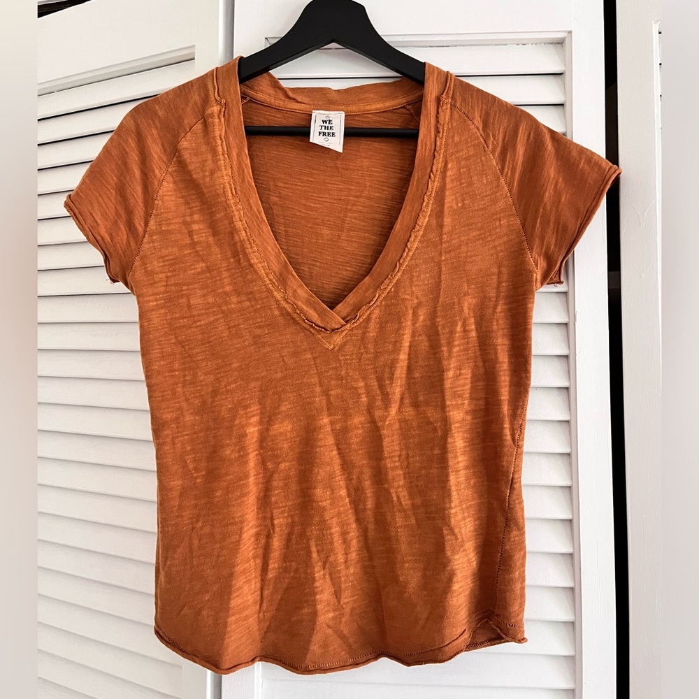 FP We The Free Womens oversized deep V cotton slub t-shirt, XS brown rust